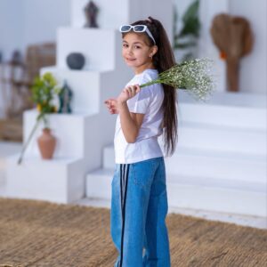 Vintage Sporty Wide-Leg Jeans